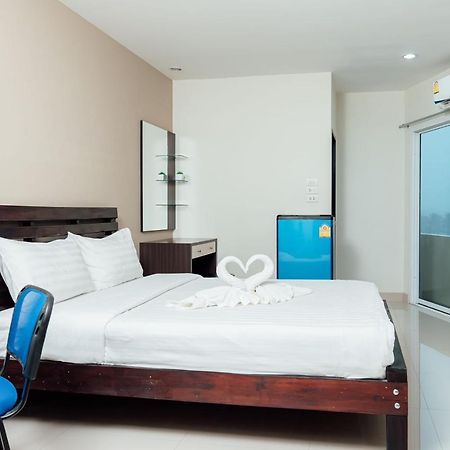 Corner One Residence Hat Yai Extérieur photo