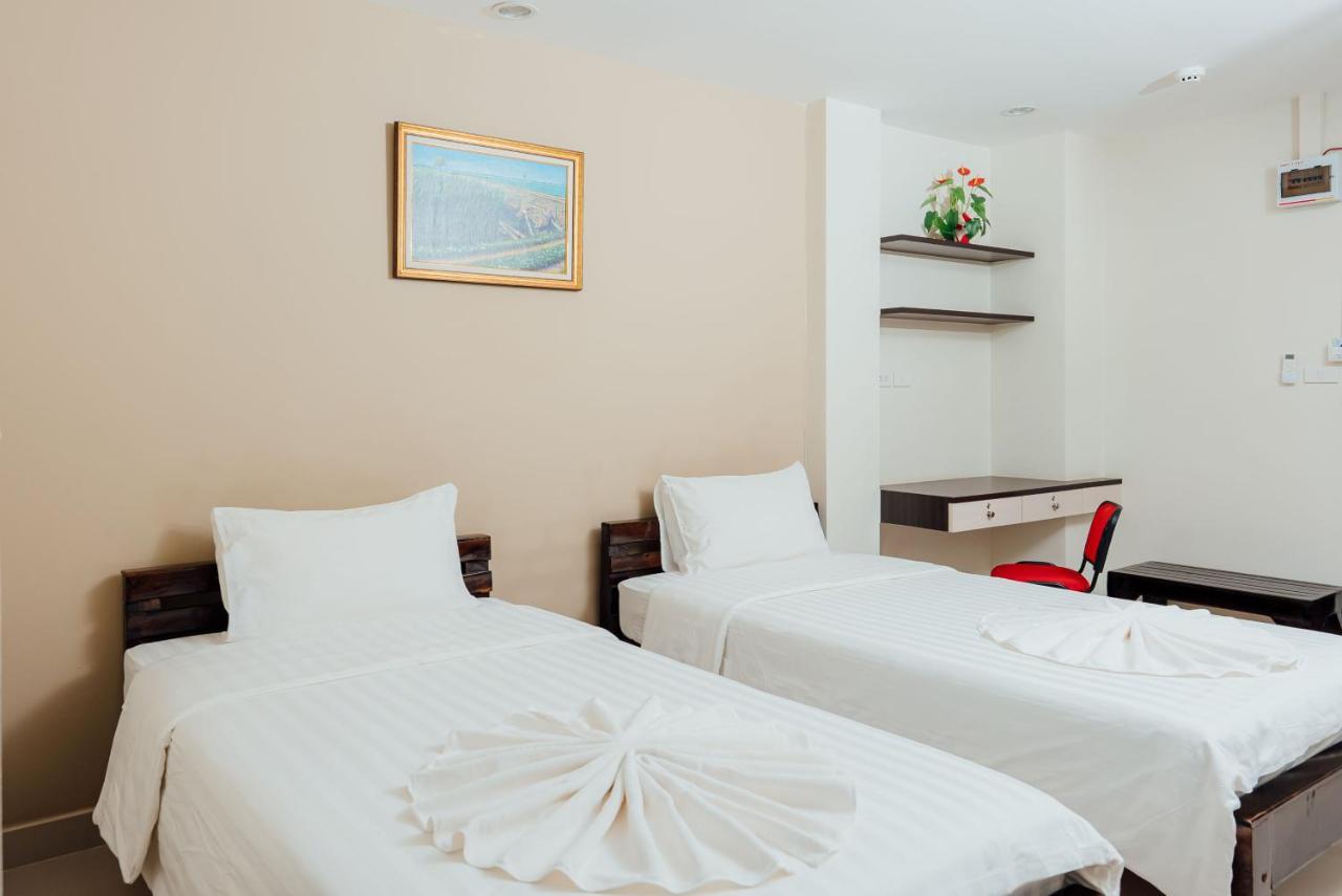 Corner One Residence Hat Yai Extérieur photo