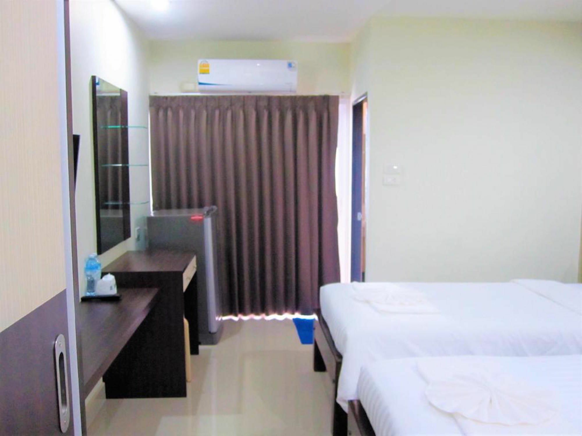 Corner One Residence Hat Yai Extérieur photo